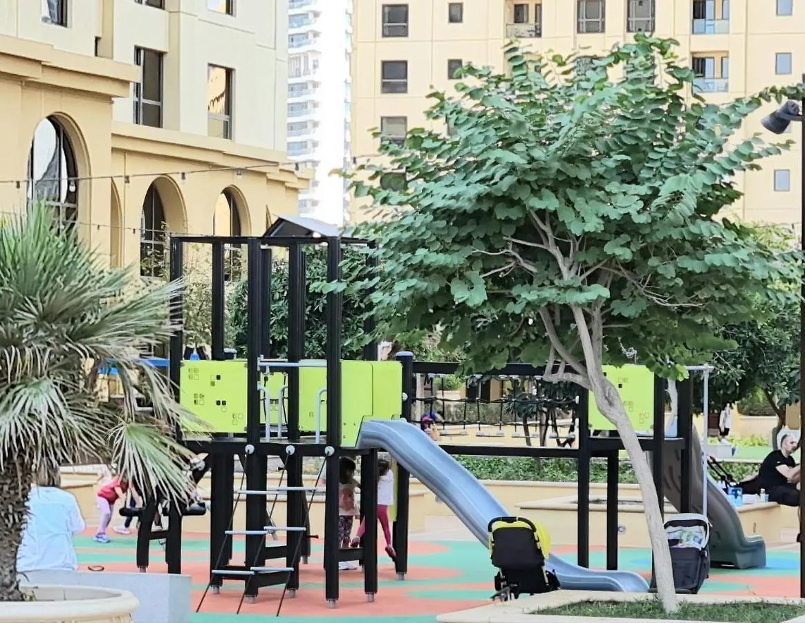 Family Apartment Next To The Beach Dubai