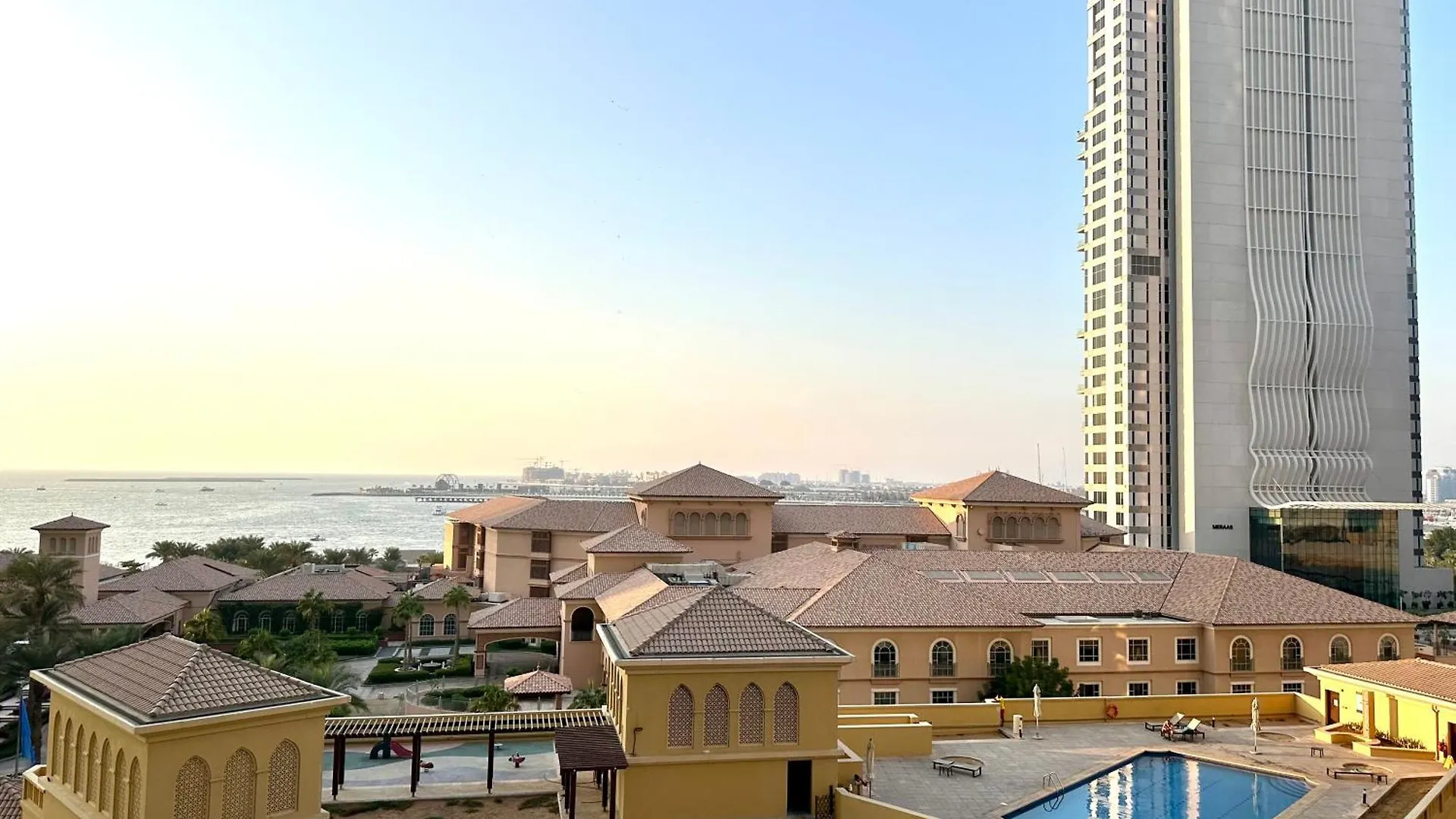 Family Apartment Next To The Beach Dubai